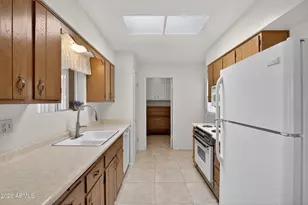 10341 W Cheryl Dr, Sun City, AZ 85351 - Photo 5