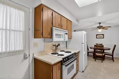 10341 W Cheryl Drive, Sun City, AZ 85351 - Photo 7