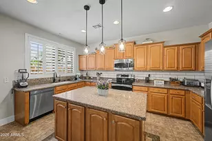 7046 W Cottontail Ln, Peoria, AZ 85383 - Photo 19