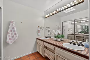 5814 N Echo Canyon Ln, Phoenix, AZ 85018 - Photo 29