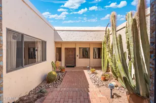 5814 N Echo Canyon Ln, Phoenix, AZ 85018 - Photo 3