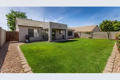 8738 E Posada Avenue, Mesa, AZ 85212 - Photo 5