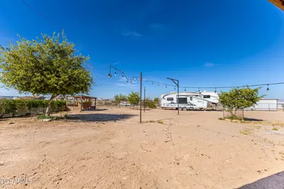 35302 W Steinway Drive, Arlington, AZ 85322 - Photo 29