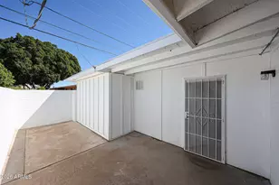 10510 W Oakmont Dr, Sun City, AZ 85351 - Photo 17