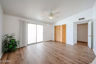 10510 W Oakmont Dr, Sun City, AZ 85351 - Photo 13