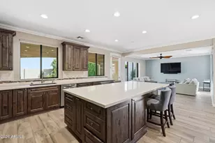 3752 E Donald Dr, Phoenix, AZ 85050 - Photo 13