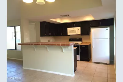 9225 N 59th Avenue #214, Glendale, AZ 85302 - Photo 1