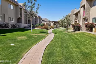 7436 E Chaparral Rd, Scottsdale, AZ 85250 - Photo 23