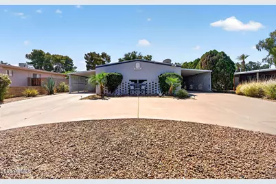 9039 E Fairway Boulevard, Sun Lakes, AZ 85248 - Photo 1