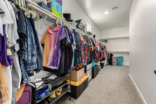 17987 W Vogel Ave, Goodyear, AZ 85338 - Photo 27