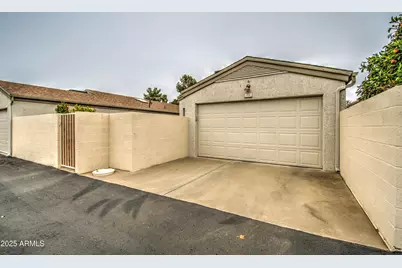 16118 W Vista N Drive, Sun City West, AZ 85375 - Photo 29