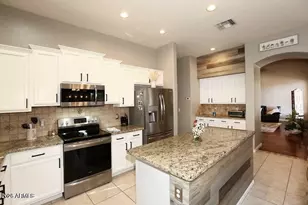 25203 N 42nd Ave N, Phoenix, AZ 85083 - Photo 9