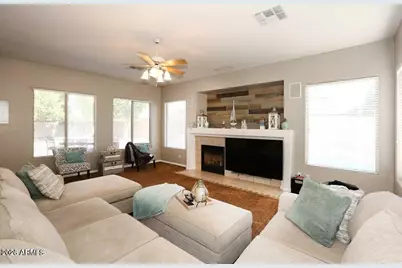 25203 N 42nd Avenue N, Phoenix, AZ 85083 - Photo 15