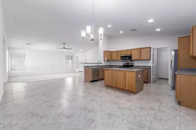 15847 W Saguaro Lane W, Surprise, AZ 85374 - Photo 9