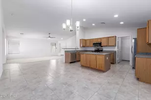 15847 W Saguaro Ln W, Surprise, AZ 85374 - Photo 9