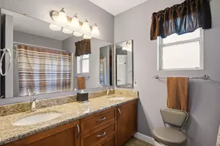 508 E Muriel Dr, Phoenix, AZ 85022 - Photo 29