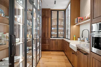 6541 N 48th Street, Paradise Valley, AZ 85253 - Photo 11