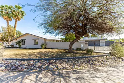 2419 W Shaw Butte Drive, Phoenix, AZ 85029 - Photo 5