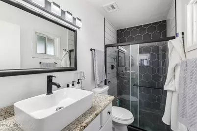 2419 W Shaw Butte Drive, Phoenix, AZ 85029 - Photo 25