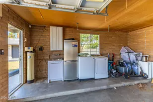 2419 W Shaw Butte Dr, Phoenix, AZ 85029 - Photo 47