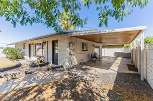 2419 W Shaw Butte Dr, Phoenix, AZ 85029 - Photo 37