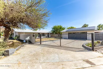 2419 W Shaw Butte Drive, Phoenix, AZ 85029 - Photo 3