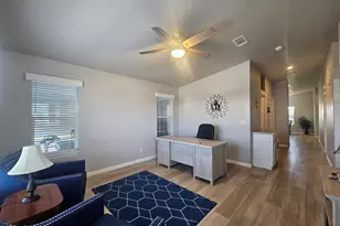 650 N Hawes Rd, Mesa, AZ 85207 - Photo 11