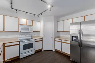 12140 W Rosewood Dr, El Mirage, AZ 85335 - Photo 9