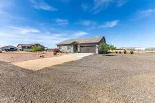 21412 W Mellow St, Wittmann, AZ 85361 - Photo 3