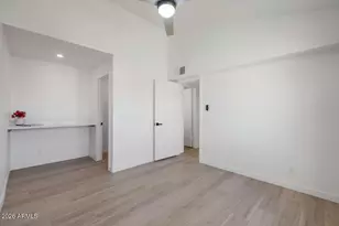 8055 E Thomas Rd, Scottsdale, AZ 85251 - Photo 23