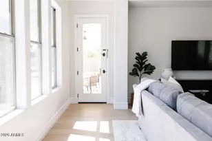 323 W Malibu Dr, Chandler, AZ 85248 - Photo 21