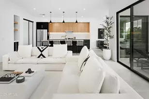 4002 N 33rd Pl, Phoenix, AZ 85018 - Photo 17