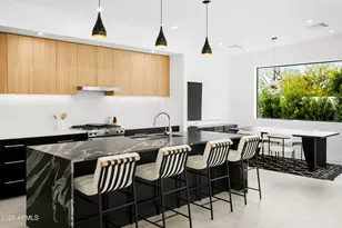 4002 N 33rd Pl, Phoenix, AZ 85018 - Photo 21