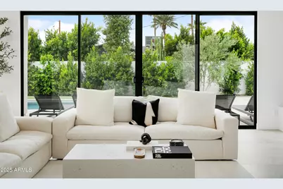 4002 N 33rd Place, Phoenix, AZ 85018 - Photo 13