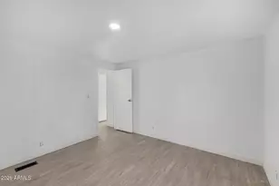 2921 E Oraibi Dr, Phoenix, AZ 85050 - Photo 23