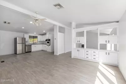 2921 E Oraibi Drive, Phoenix, AZ 85050 - Photo 9