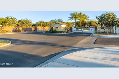 2430 E Saint Anne Avenue, Phoenix, AZ 85042 - Photo 11