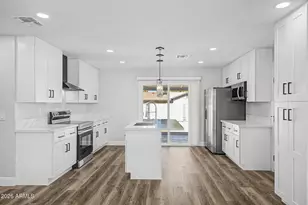 1134 E Las Palmaritas Dr, Phoenix, AZ 85020 - Photo 7