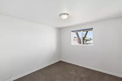 15039 N 30th Drive, Phoenix, AZ 85053 - Photo 35