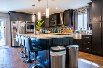 1925 W Burgess Lane, Phoenix, AZ 85041 - Photo 9