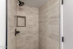 6480 N 82nd St, Scottsdale, AZ 85250 - Photo 17