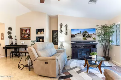 121 S Agua Fria Lane, Casa Grande, AZ 85194 - Photo 7