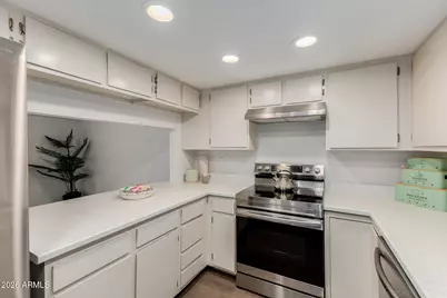 214 E Ruth Avenue #103, Phoenix, AZ 85020 - Photo 11