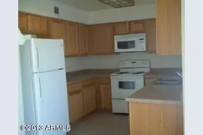 14097 S Berwick Road #Unit C, Arizona City, AZ 85123 - Photo 3