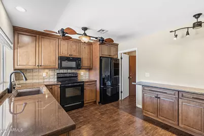 14238 N 61st Street, Scottsdale, AZ 85254 - Photo 11