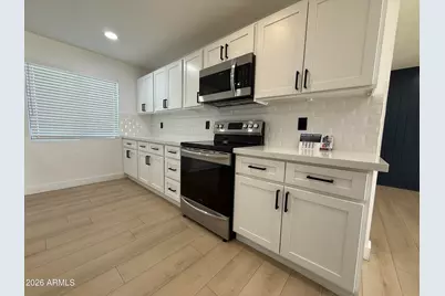 429 E Greenway Drive, Tempe, AZ 85282 - Photo 7