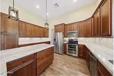 8974 N 8th Lane, Phoenix, AZ 85021 - Photo 11