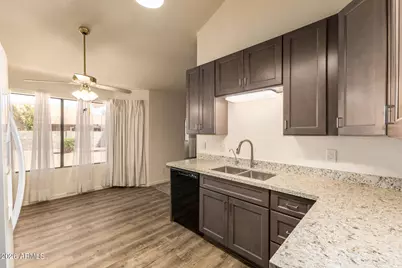 1638 E Fairview Street, Chandler, AZ 85225 - Photo 15