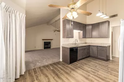 1638 E Fairview Street, Chandler, AZ 85225 - Photo 13