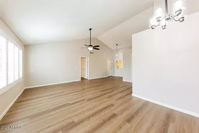 515 W Montoya Lane, Phoenix, AZ 85027 - Photo 5